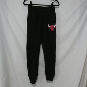 NBA - Ultra Game - Chicago Bulls | xs - extra small | Black Sweatpants W Logo
